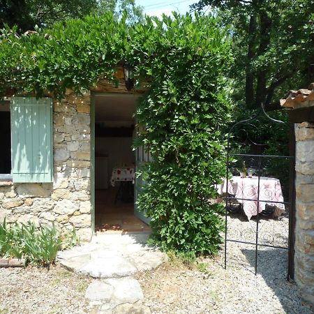 Bed and Breakfast La Rose Des Vents Montauroux Exterior foto