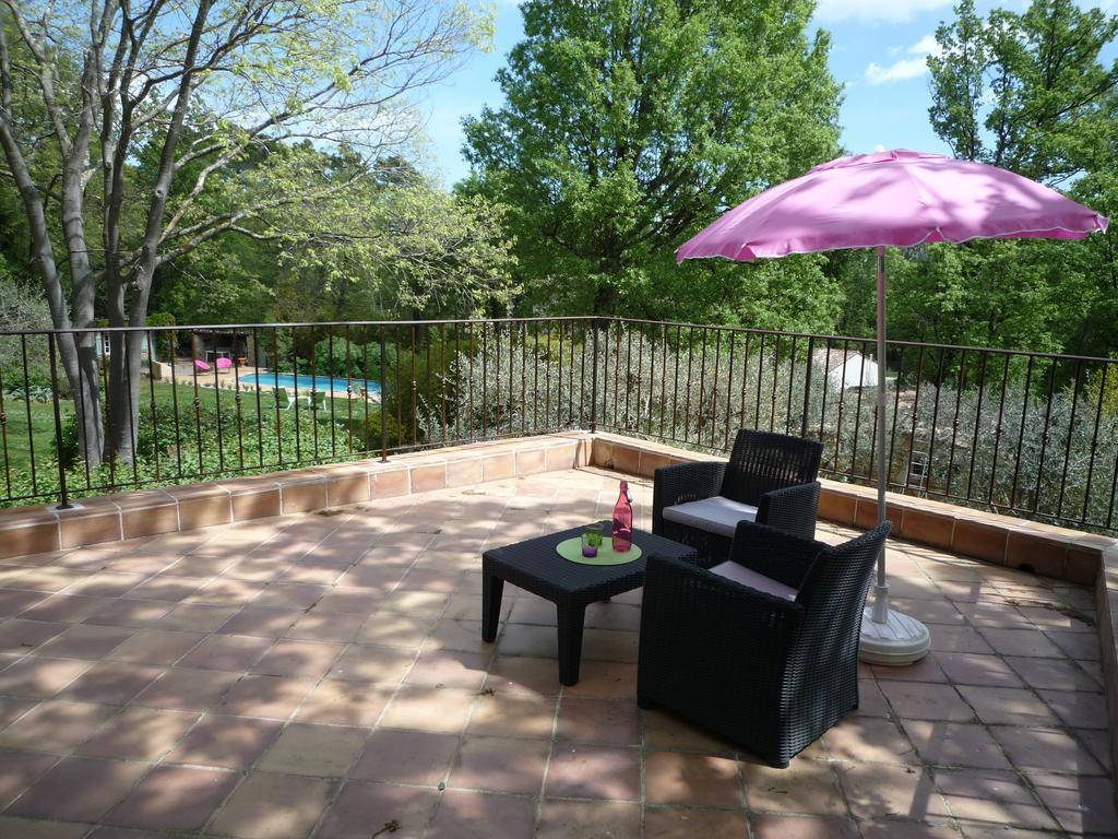 Bed and Breakfast La Rose Des Vents Montauroux Exterior foto