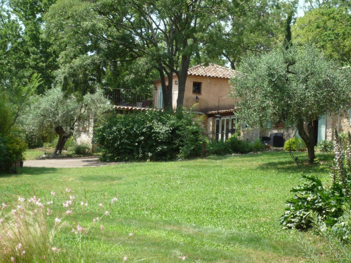 Bed and Breakfast La Rose Des Vents Montauroux Exterior foto
